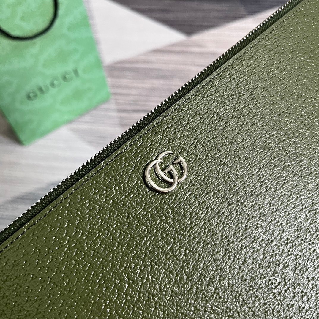 Gvc*1 GG Marmont Pouch Green For Men 12in/30.5cm 475317 DJ20F 3352