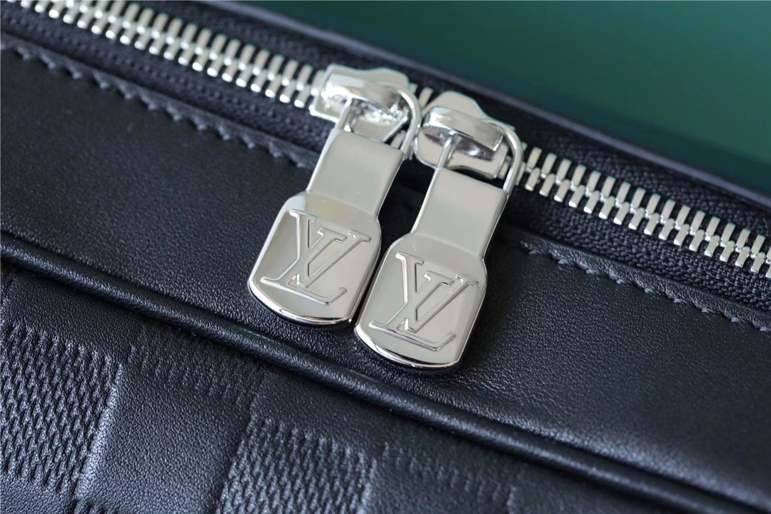 Sirius Briefcase Damier Black For Men 13.8in/35cm N45288