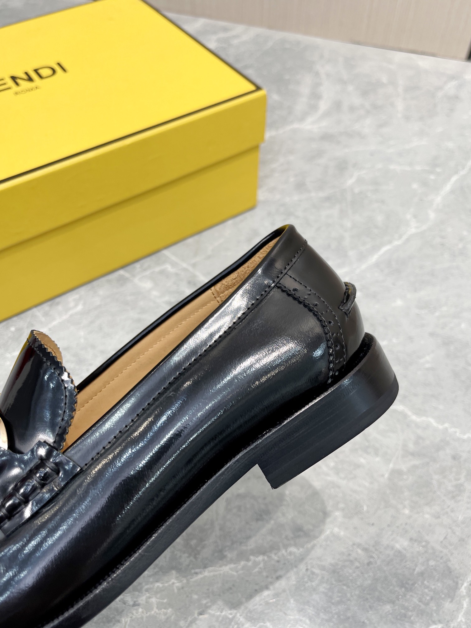 F**di FD O’Lock Loafers Black For Men 7D1557AK1TF0ABB