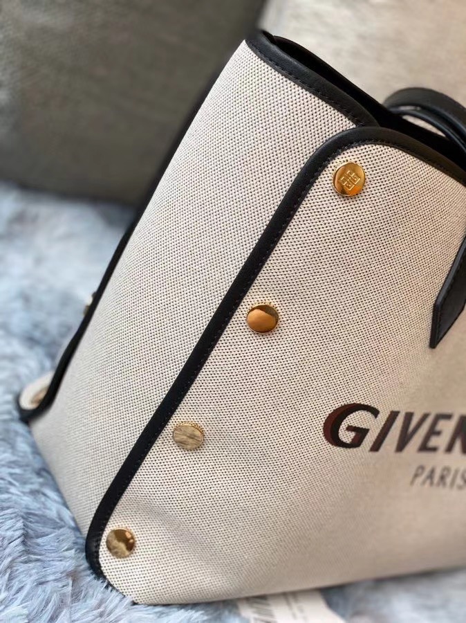 Givenchy Bond Medium Bag Multicolor/Beige For Women‎ 16.5in/42cm