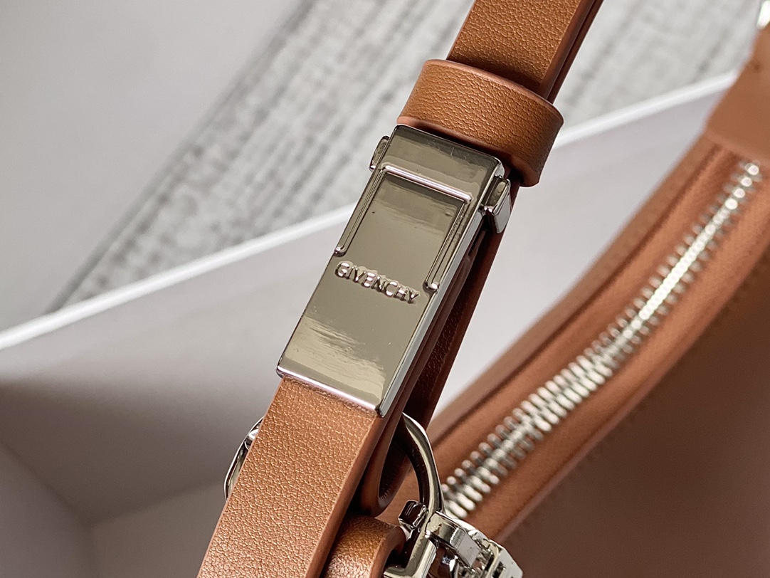 Givenchy Small Moon Cut Out Bag Black/Pink/Cream/Brown/Grey/Dark Grey For Women‎ 9.8in/25cm BB50LGB1A4-001