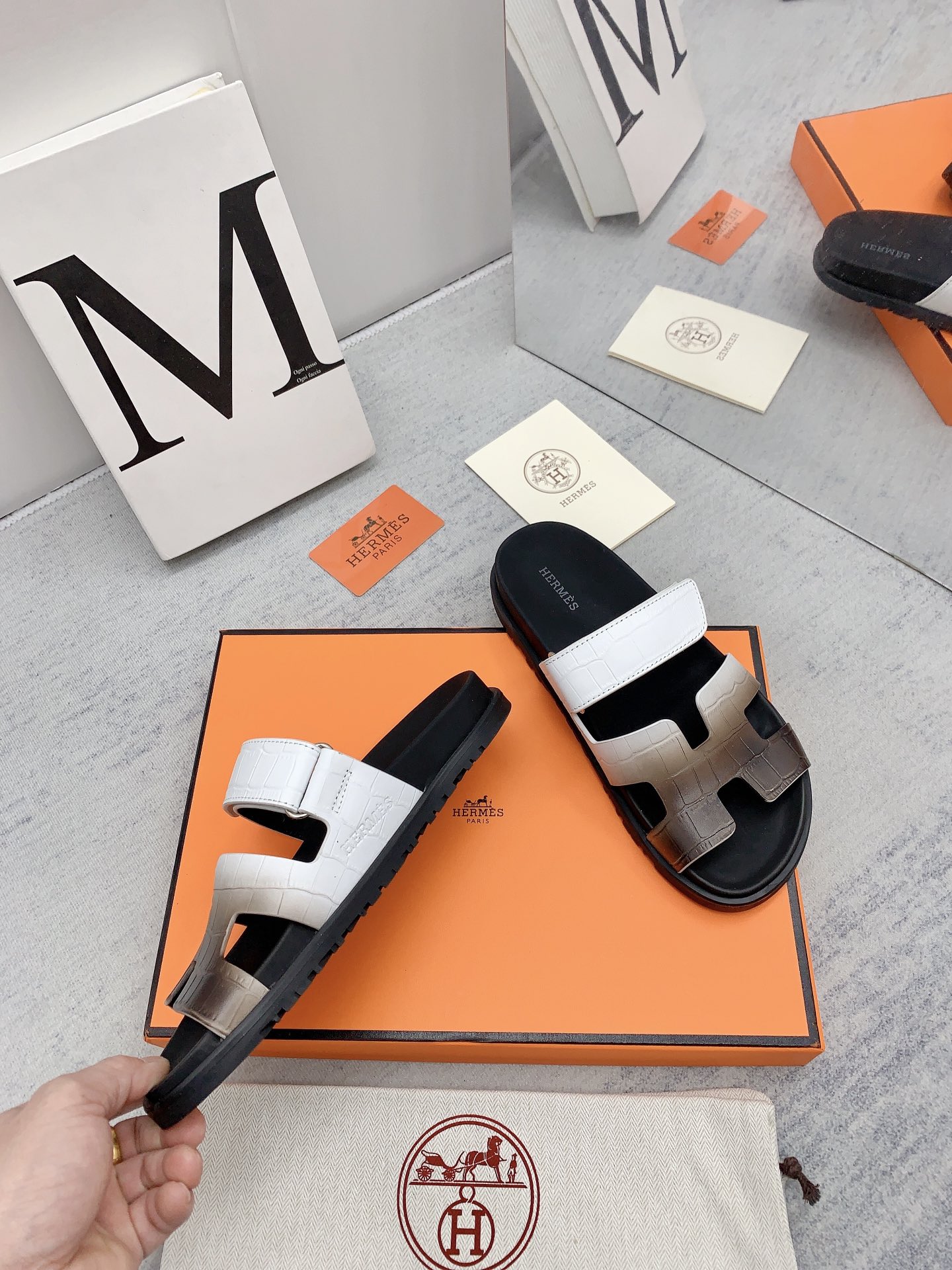 H**me5 Chypre Sandal White For Men