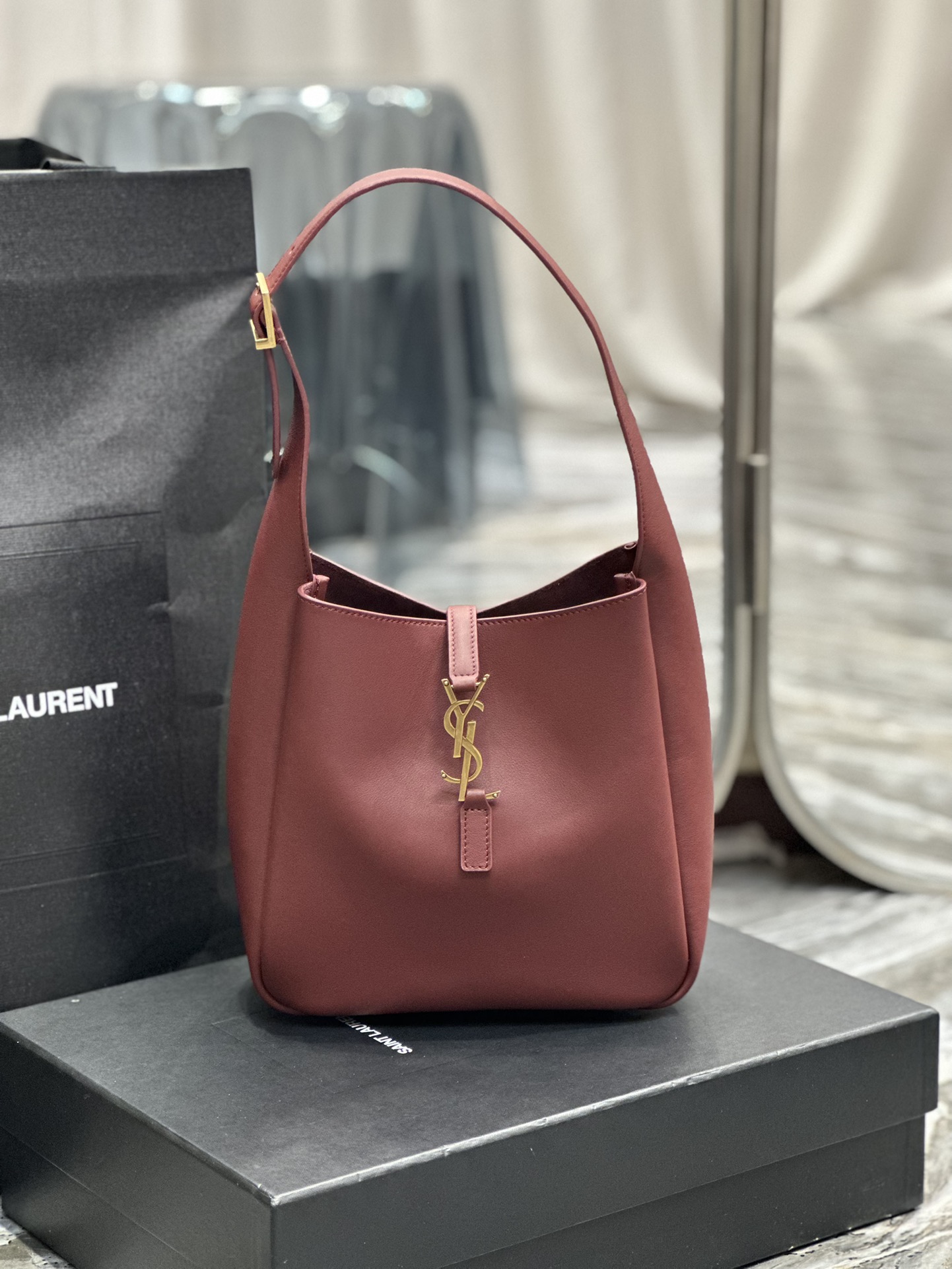 Sa1nt Lau*nt Le 5 A 7 Soft Small Black/Yellow/Burgundy For Women‎ 9in/23cm 713938AAAUQ1000