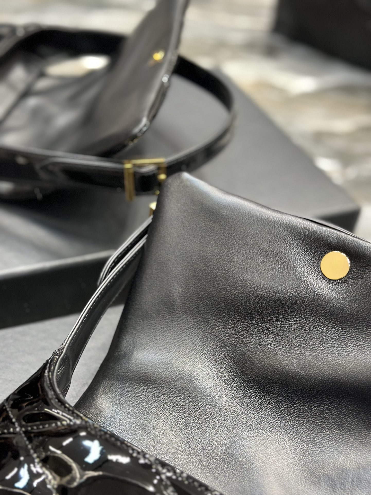 Sa1nt Lau*nt Le 5a7 Shoulder Bag Black For Women‎ 9.4in/24cm SLAU-WY2177