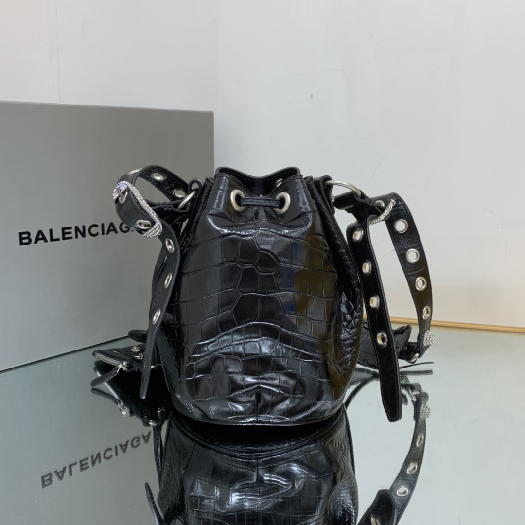 Ba1en*iaga Le Cagole XS Bucket Bag Black For Women‎ 7.8in/19.8cm