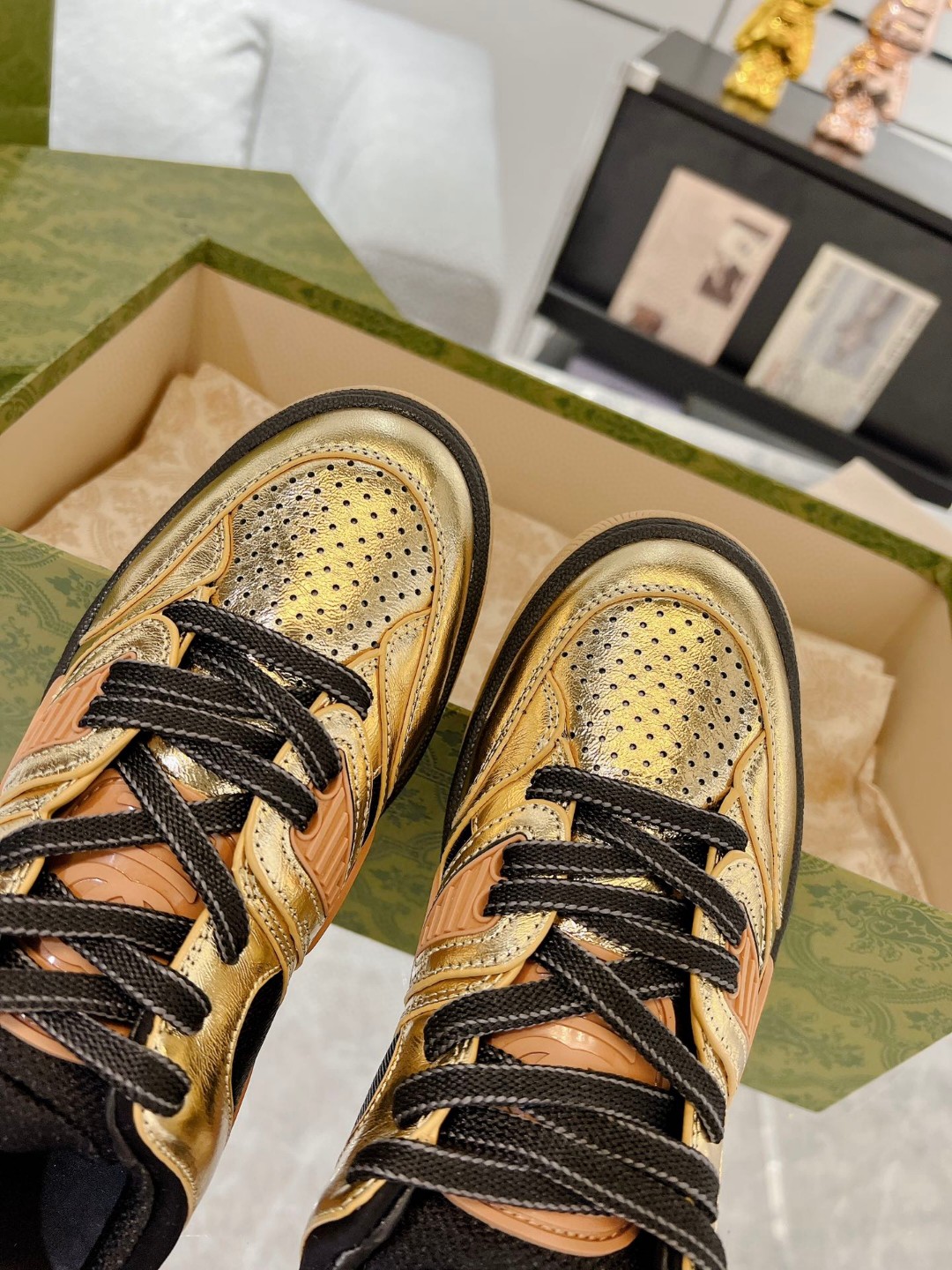 Gvc*1 Basket Sneaker Gold For Men