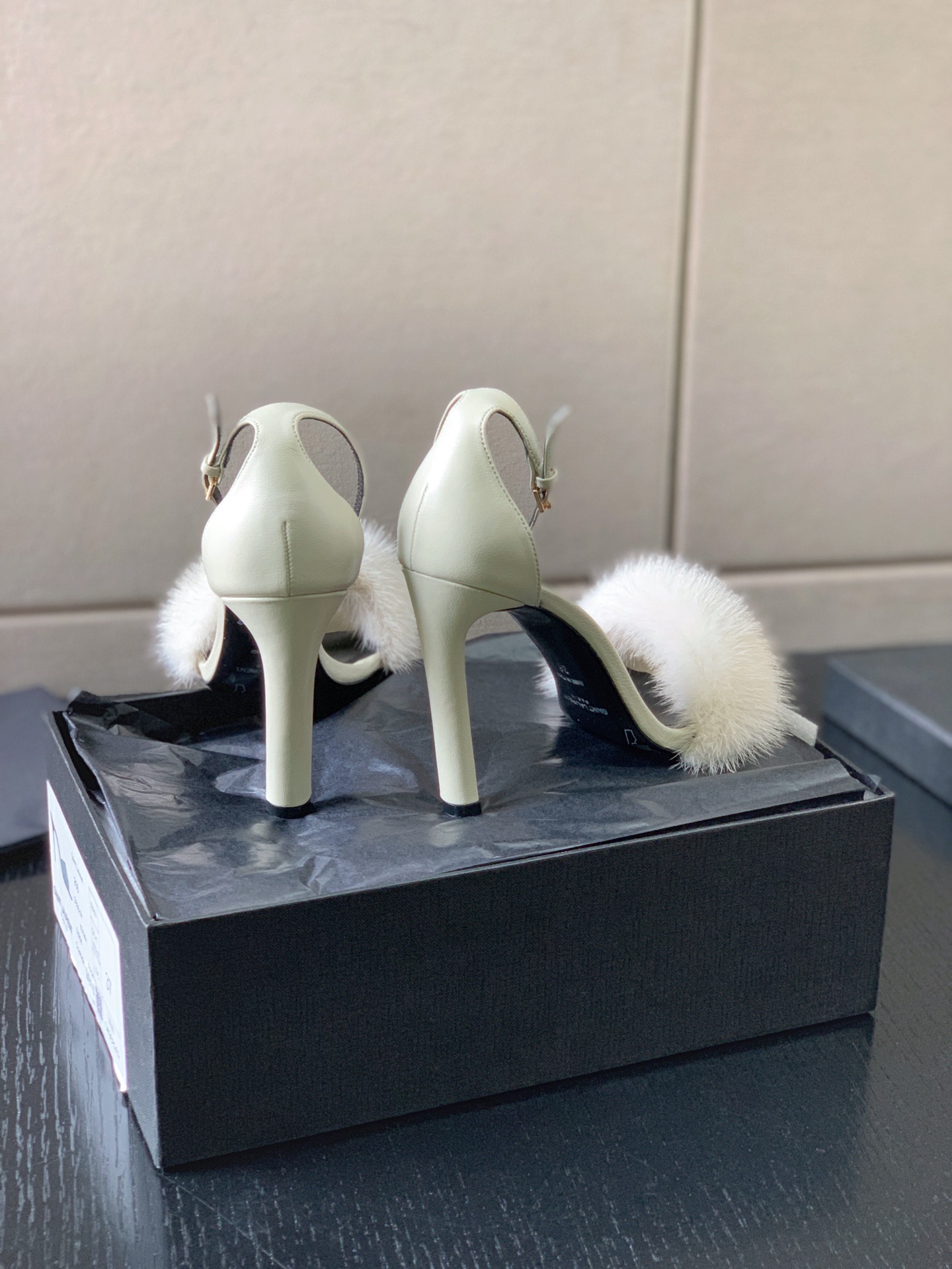 Sa1nt Lau*nt Bea Ankle Strap Sandals White For Women