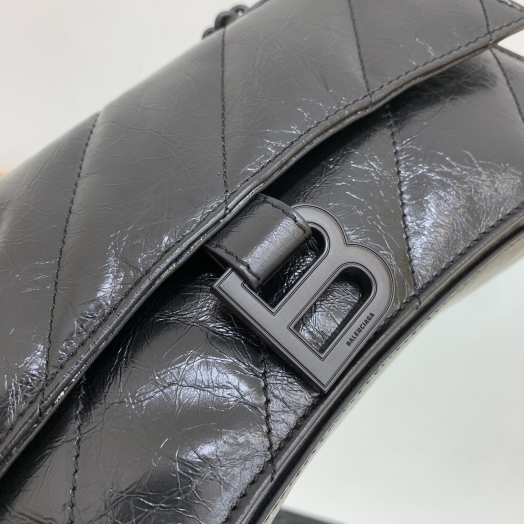 Ba1en*iaga Crush Small Chain Bag Quilted In Optic White/Black For Women 9.8in/25cm 716351210J09001