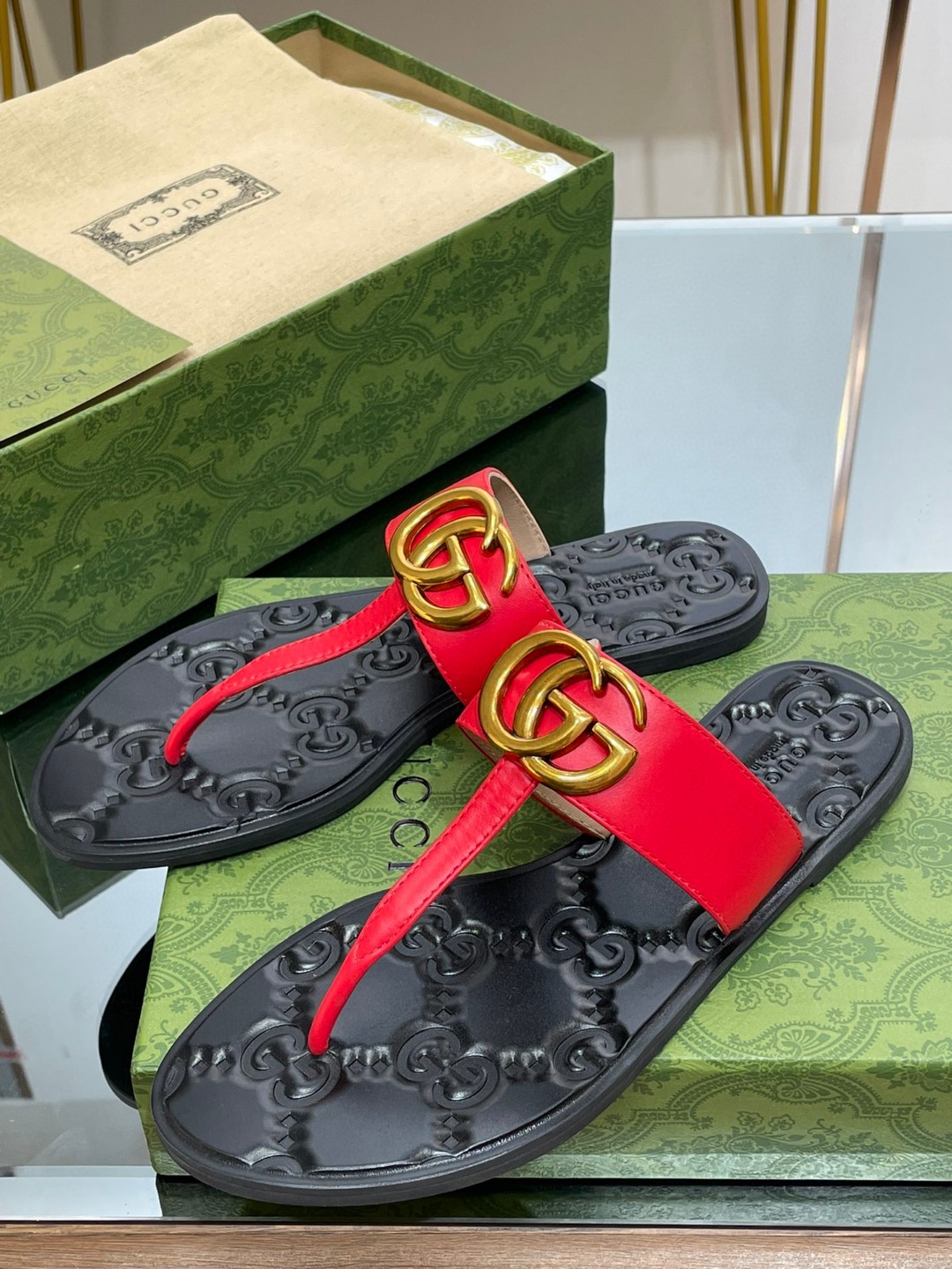 Gvc*1 Thong Sandal With Double G Red For Women ‎