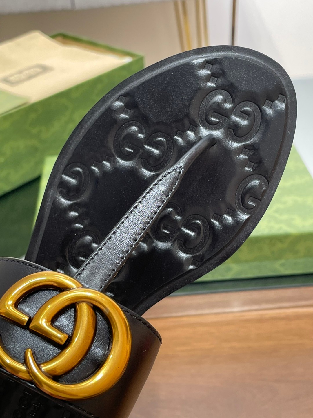 Gvc*1 Thong Sandal With Double G Black For Women ‎