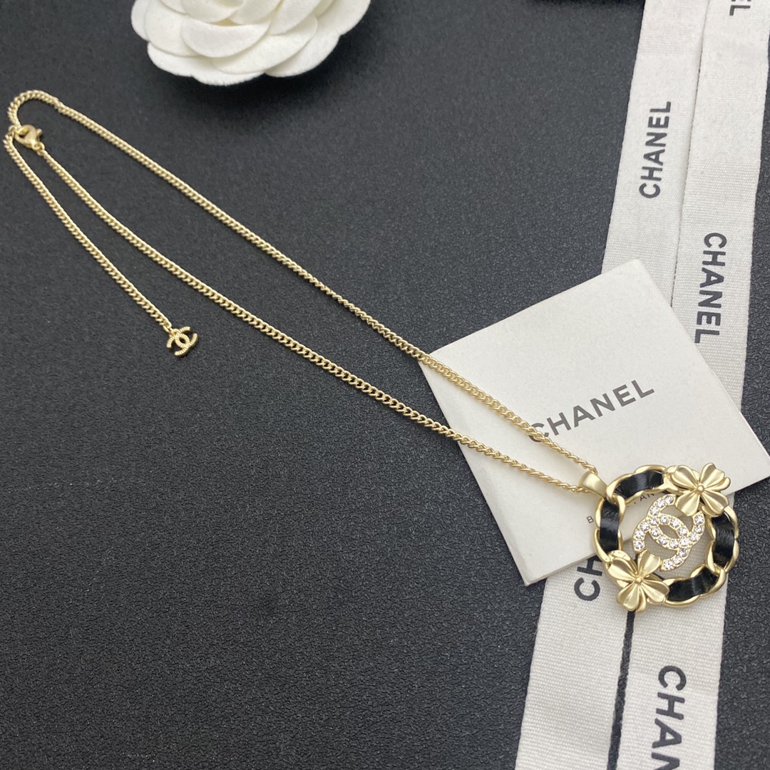 Ch**el Black Circle Pendant Necklace Gold Tone For Women