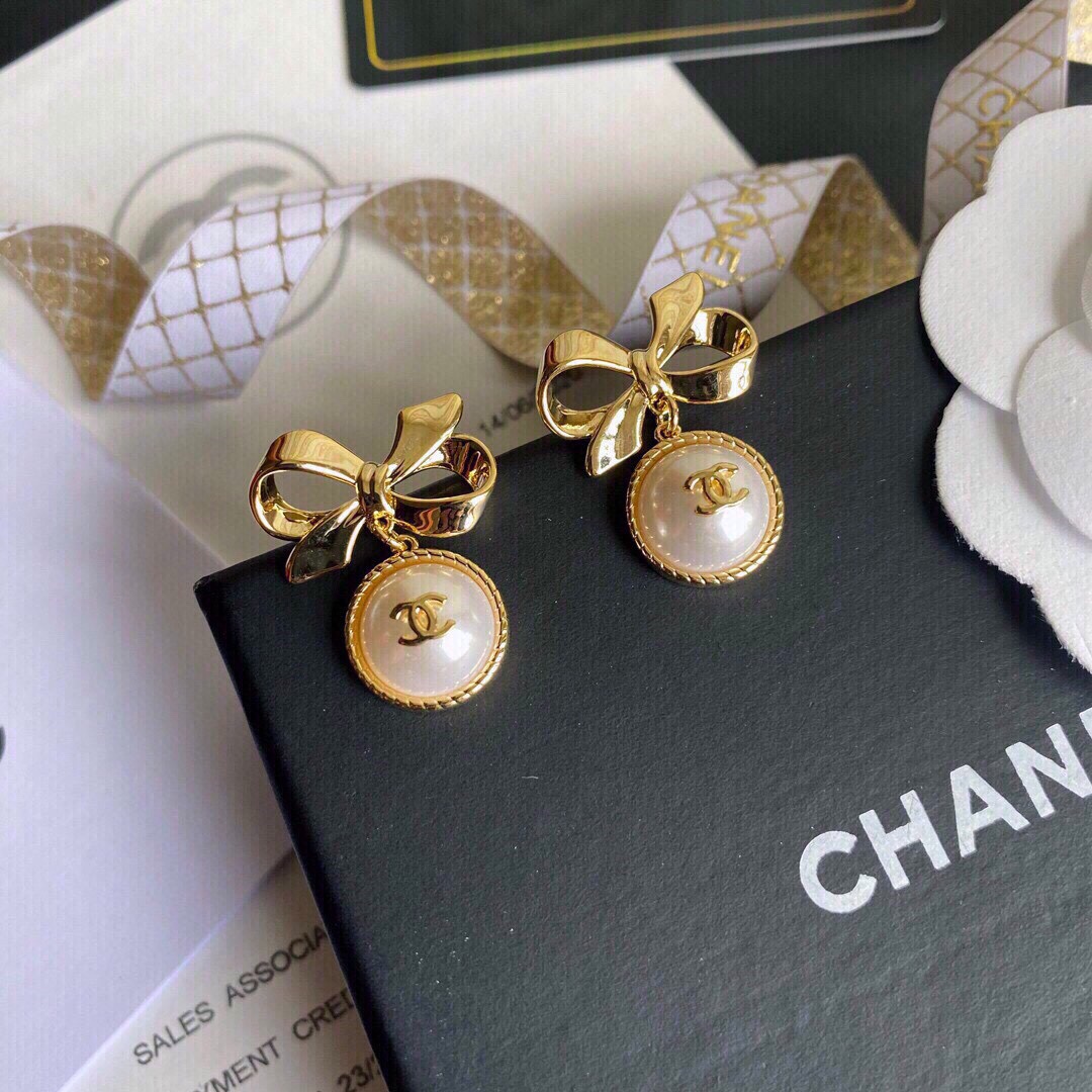 Ch**el Bow Earrings Gold For Women
