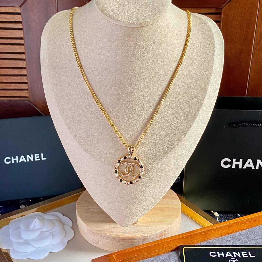 Ch**el CC Necklace Gold For Women