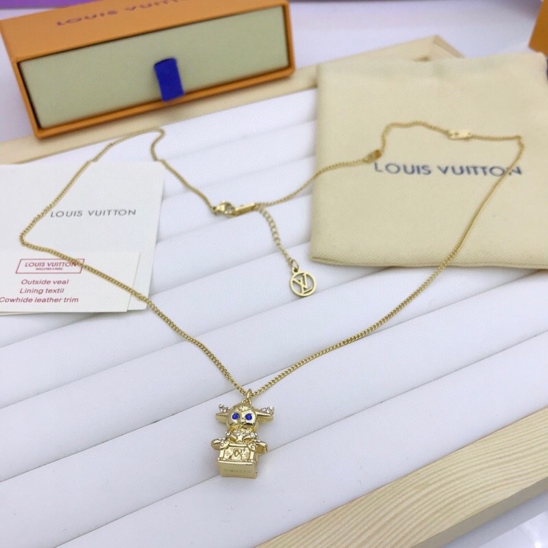 L0vis Vvtt0n Cartoon Figure Pendant Necklace Gold Tone For Women