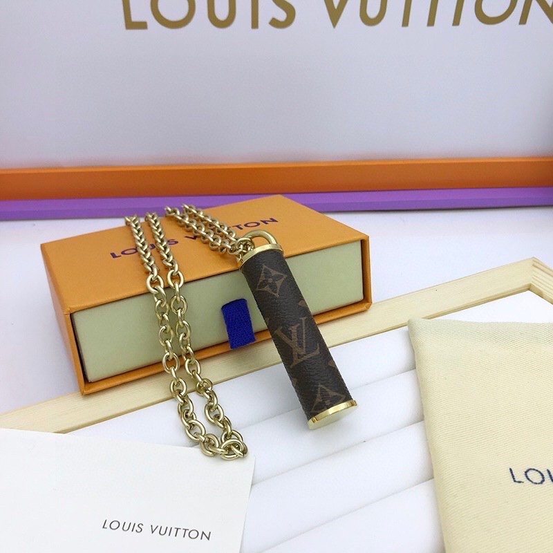 L0vis Vvtt0n Cylinder Pendant Necklace Gold Tone For Women