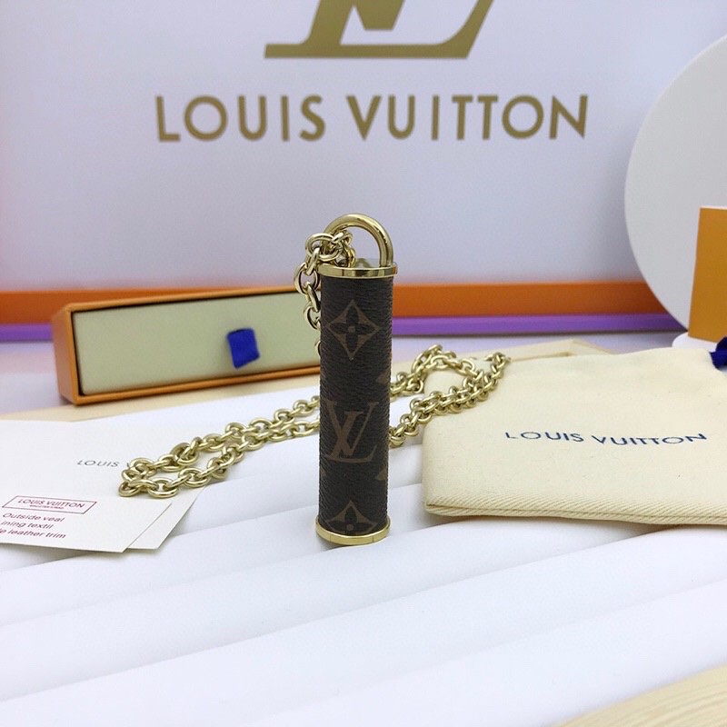 L0vis Vvtt0n Cylinder Pendant Necklace Gold Tone For Women