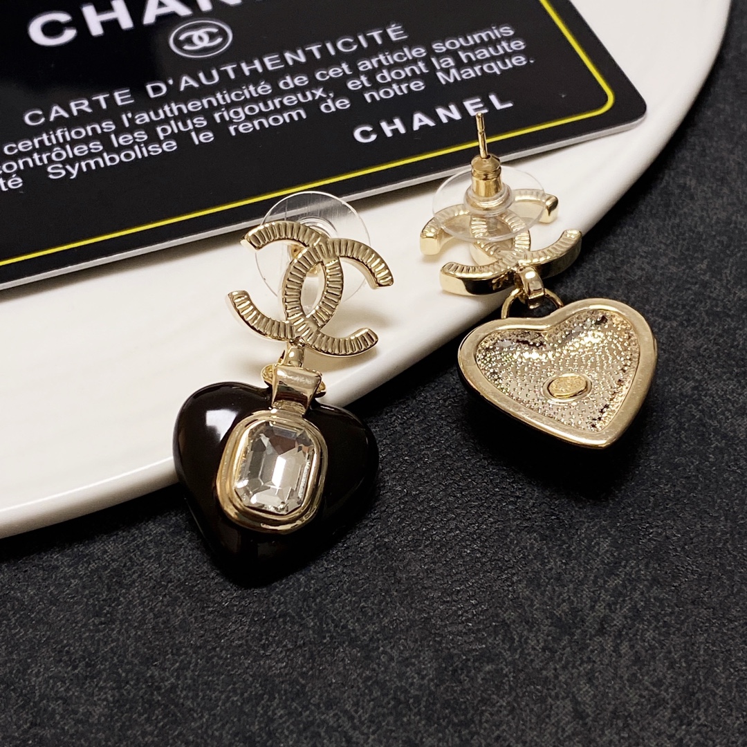 Ch**el Heart Earrings Black For Women