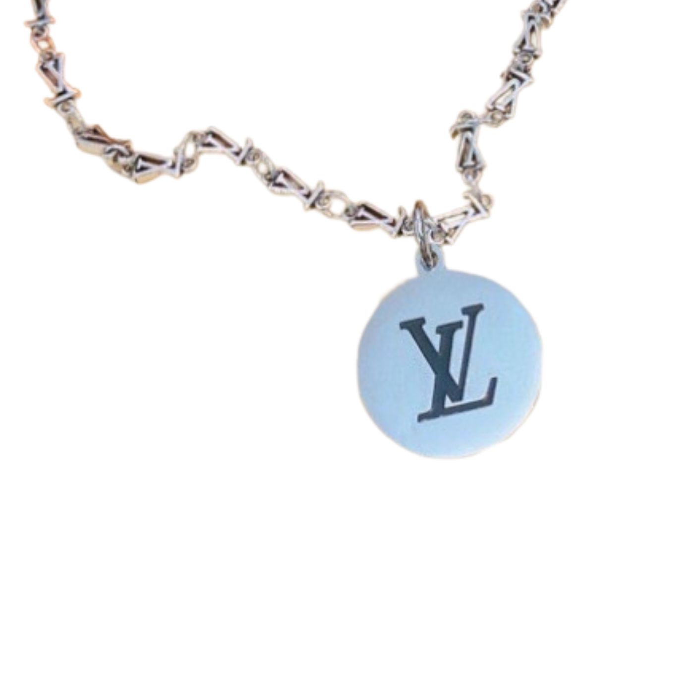 L0vis Vvtt0n LV Letter Necklace Silver For Women