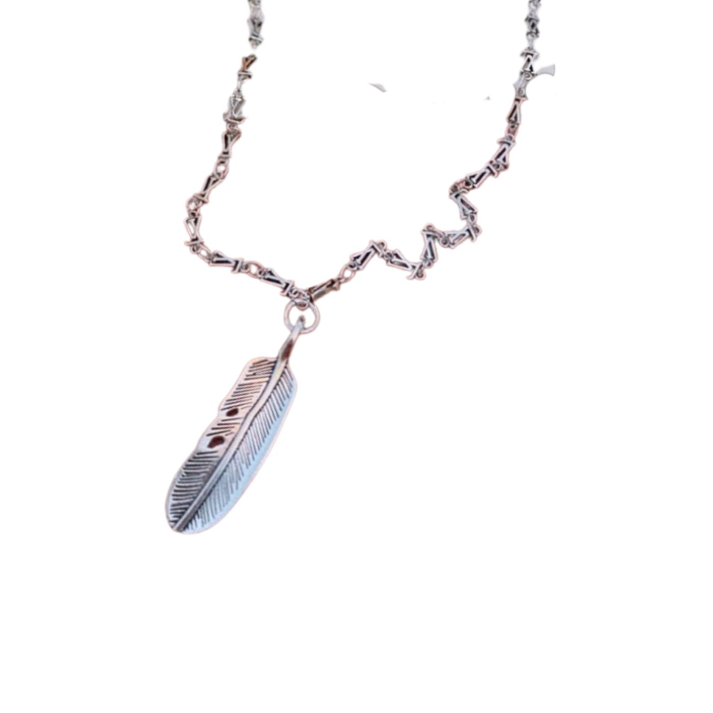 L0vis Vvtt0n Leaf Necklace Silver For Women