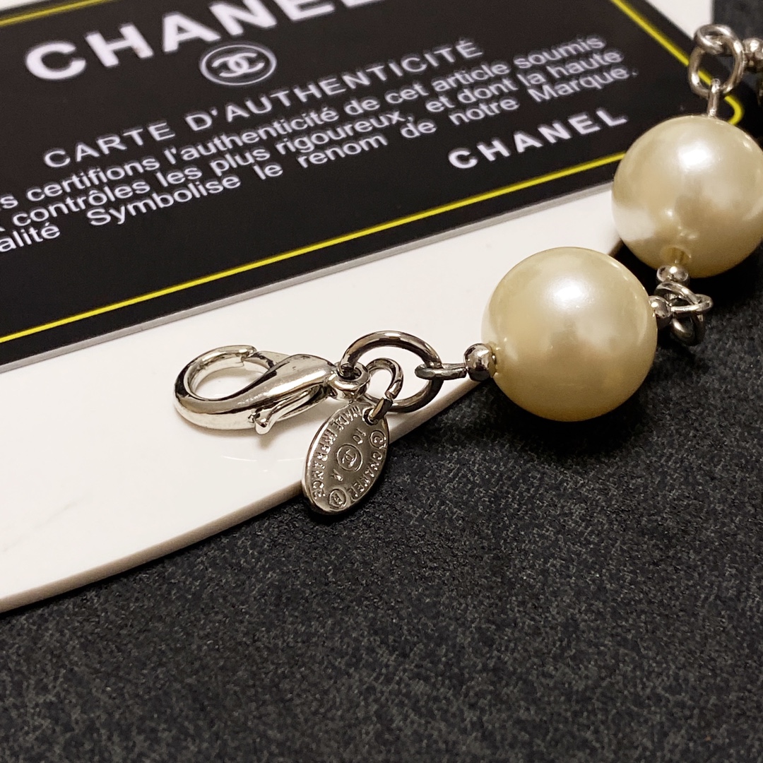Ch**el Pearl Bracelet Beige For Women