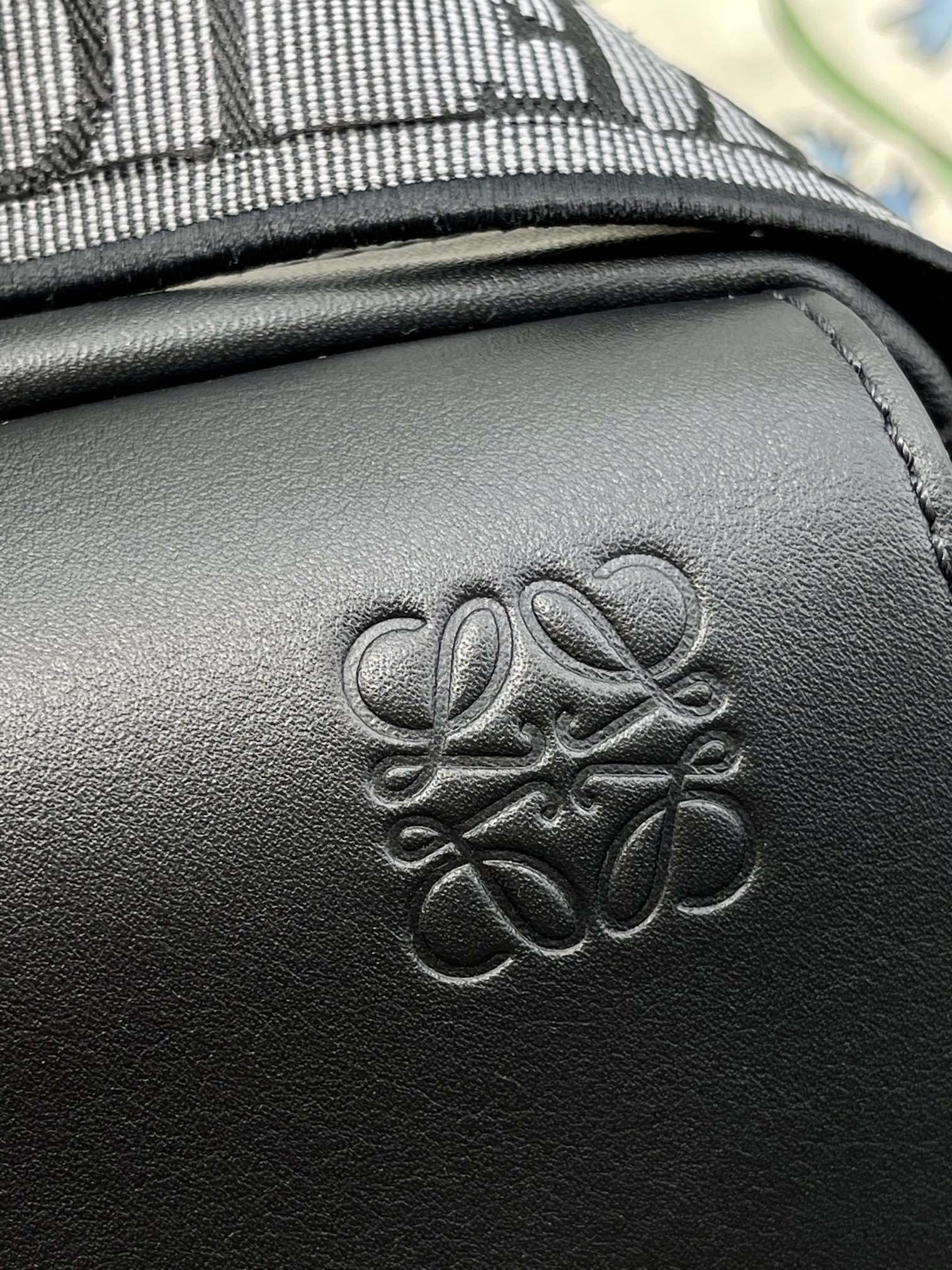 L0ew* XS Military Messenger Bag Black/Green/Navy Blue For Women 9.1in / 23cm B553A72X22