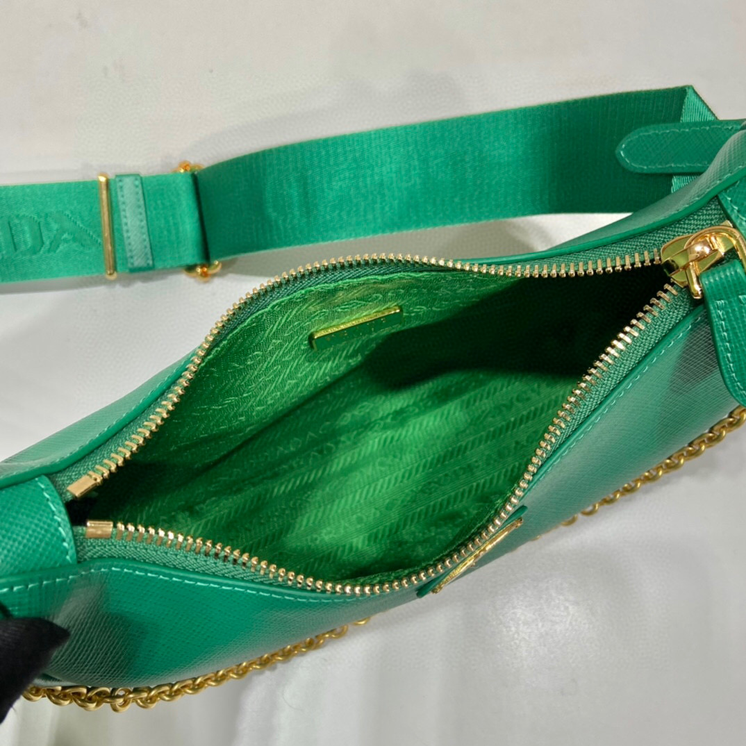 Pra*a Re-Edition 2005 Saffiano Bag In Green For Women 8.6 in/ 22 cm 1BH204_NZV_F0PCL_V_V2M