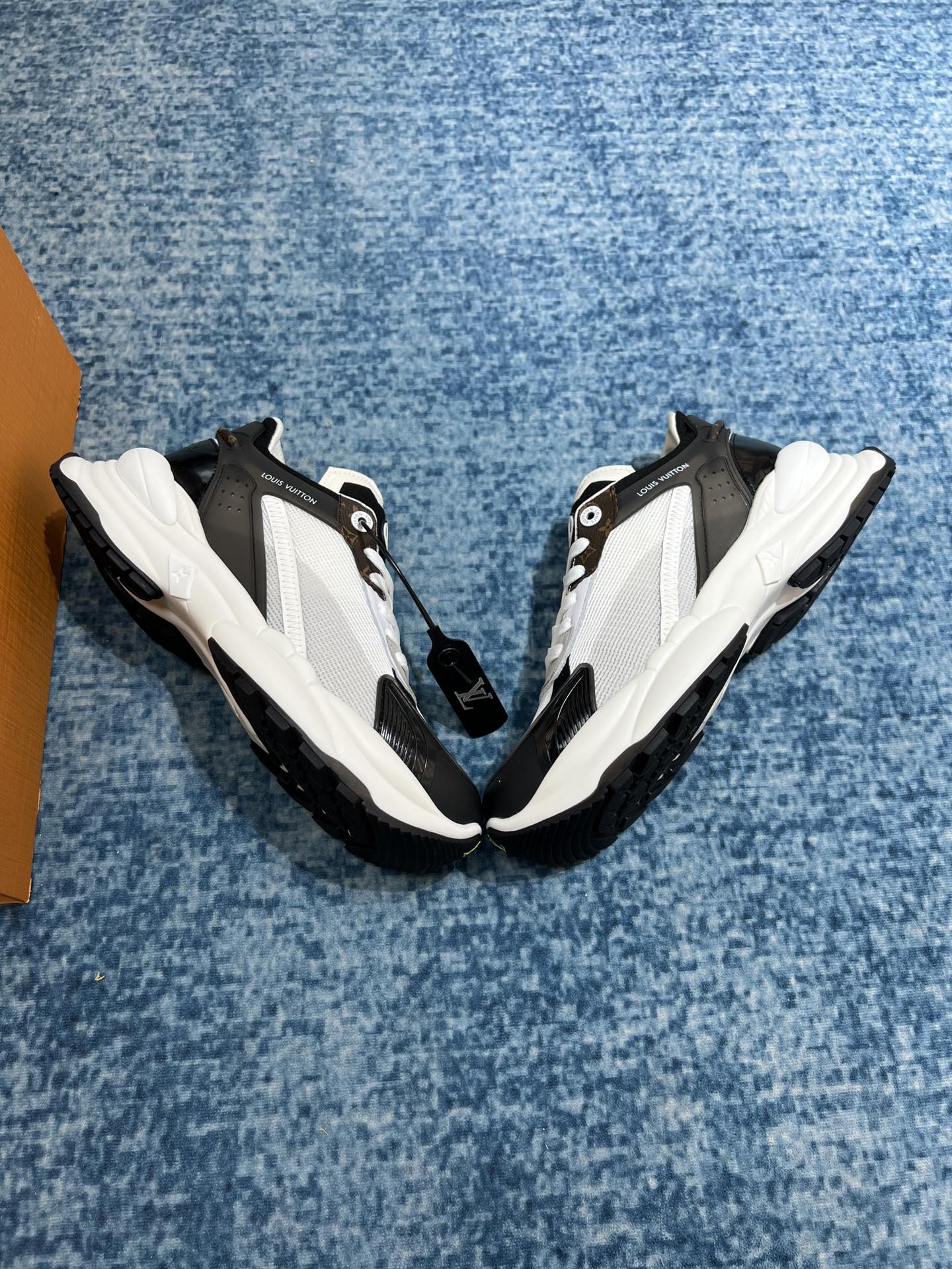 L0vis Vvtt0n Run 55 Sneaker Black For Men