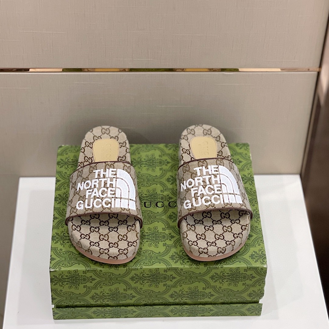 Gvc*1 GG Canvas Slide Sandal Grey For Men