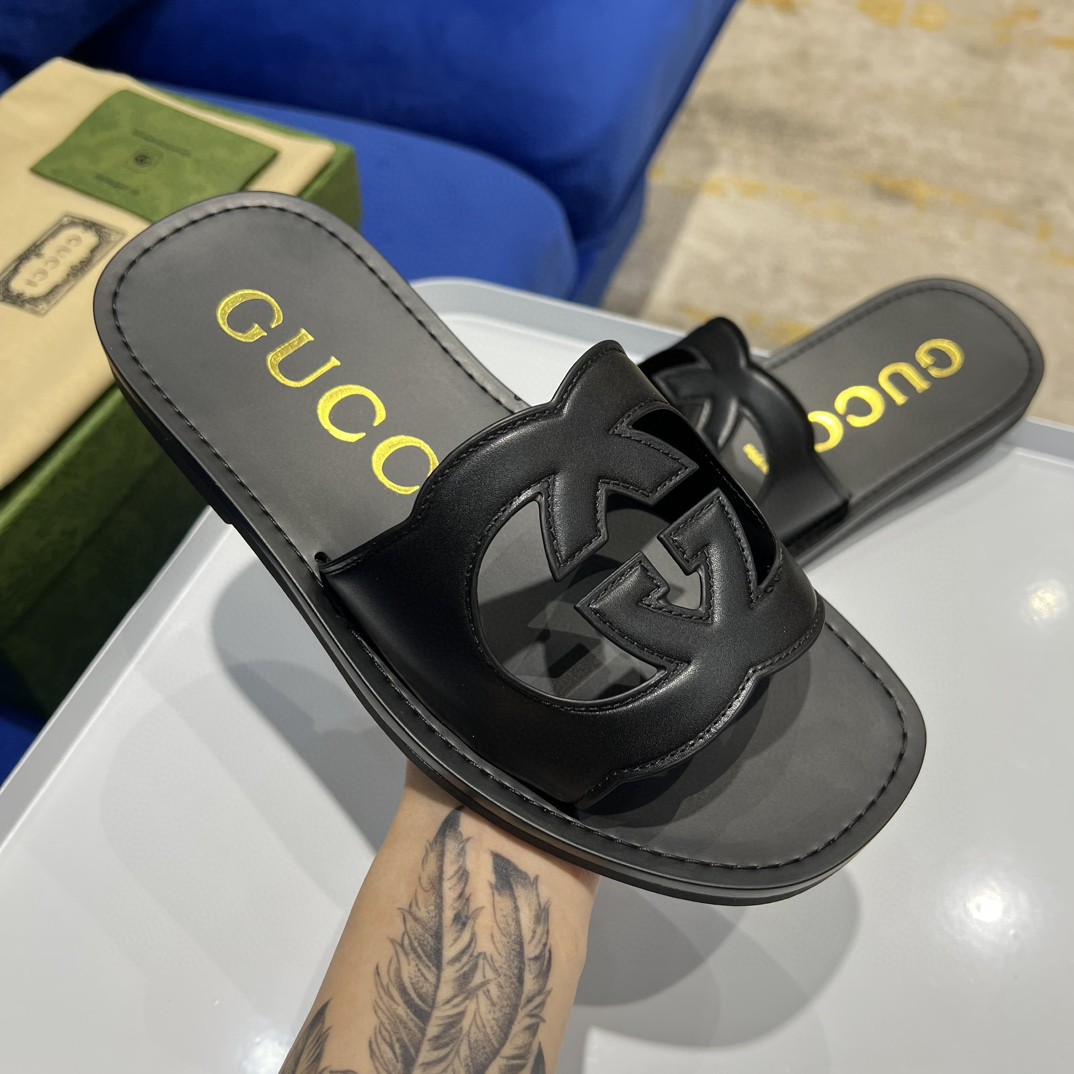 Gvc*1 Interlocking-G Cut-Out Slide Sandal Black For Men