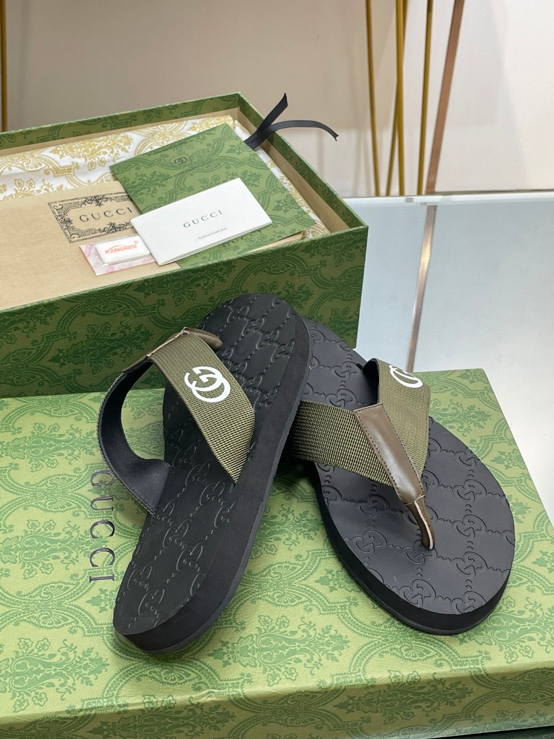 Gvc*1 Thong Sandal Green For Men