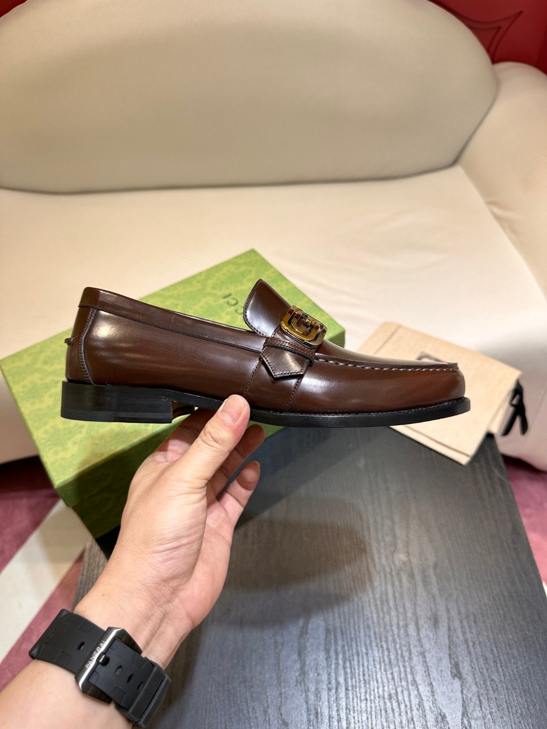 Gvc*1 Interlocking G Loafer Brown For Men