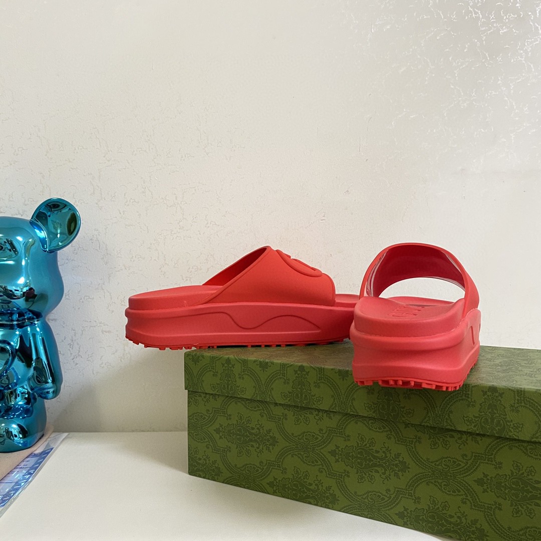 Gvc*1 Interlocking G Slide Sandal Red For Men