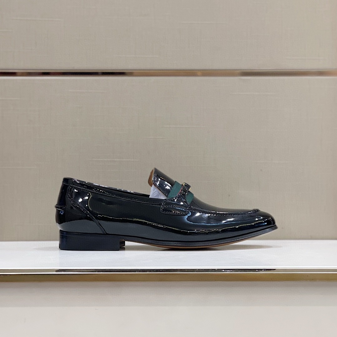 Gvc*1 Loafer With Interlocking G Black For Men