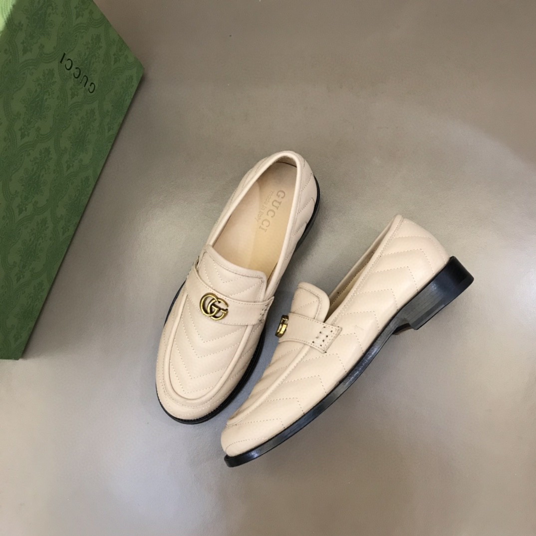 Gvc*1 Loafer With Interlocking G Beige For Men