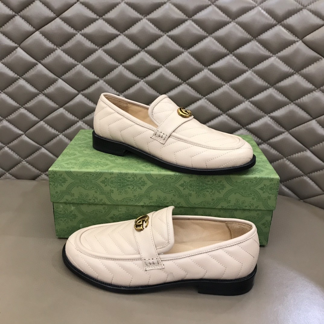 Gvc*1 Loafer With Interlocking G Beige For Men