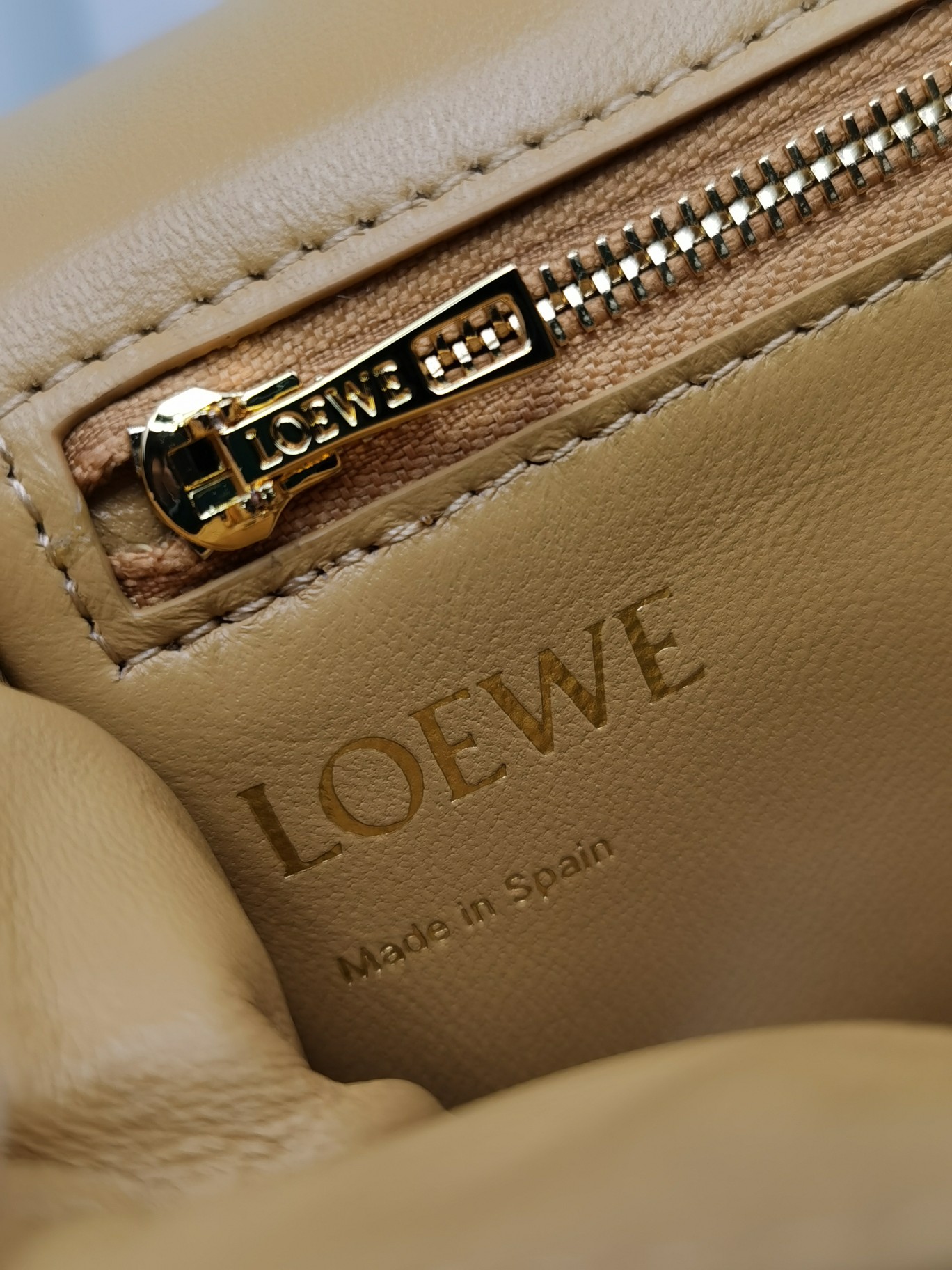 L0ew* Mini Puffer Goya Bag Black/Beige/Green Khaki For Women 7.9in / 20cm A896W56X01