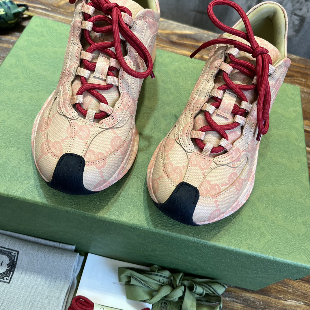 Gvc*1 Run Sneaker Beige For Men