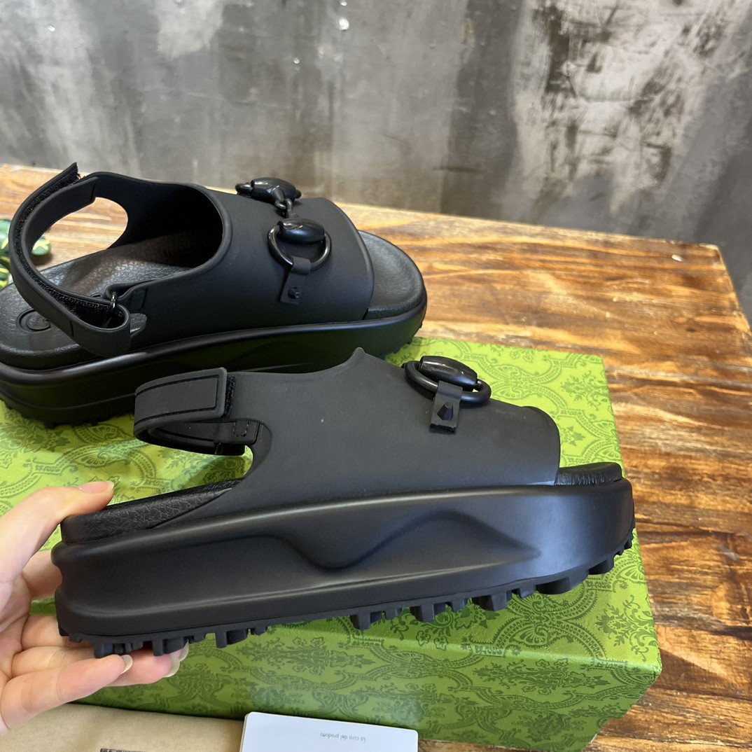 Gvc*1 Horsebit Flatform Sandal Black For Women 742435 JAAC9 1000