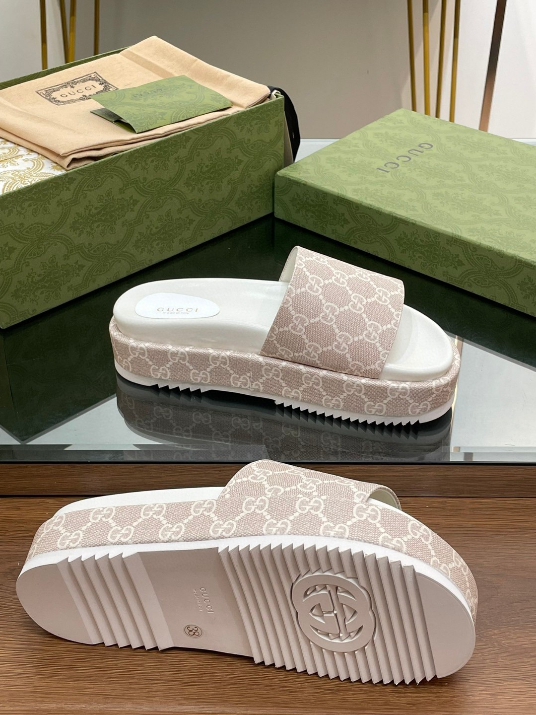 Gvc*1 Jumbo Gg Platform Slide Sandal Beige For Women