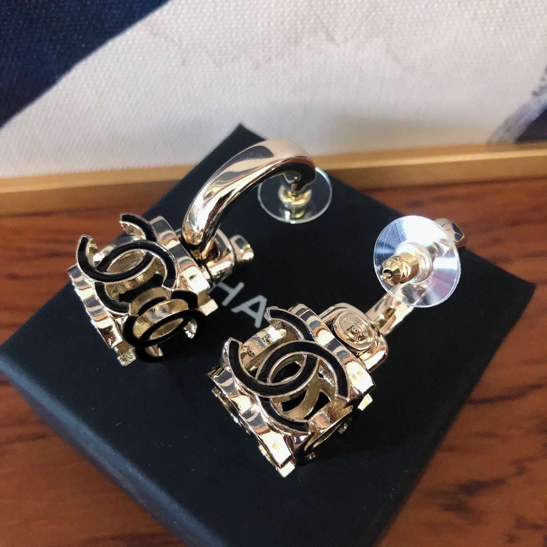 Ch**el Square Earrings Black For Women