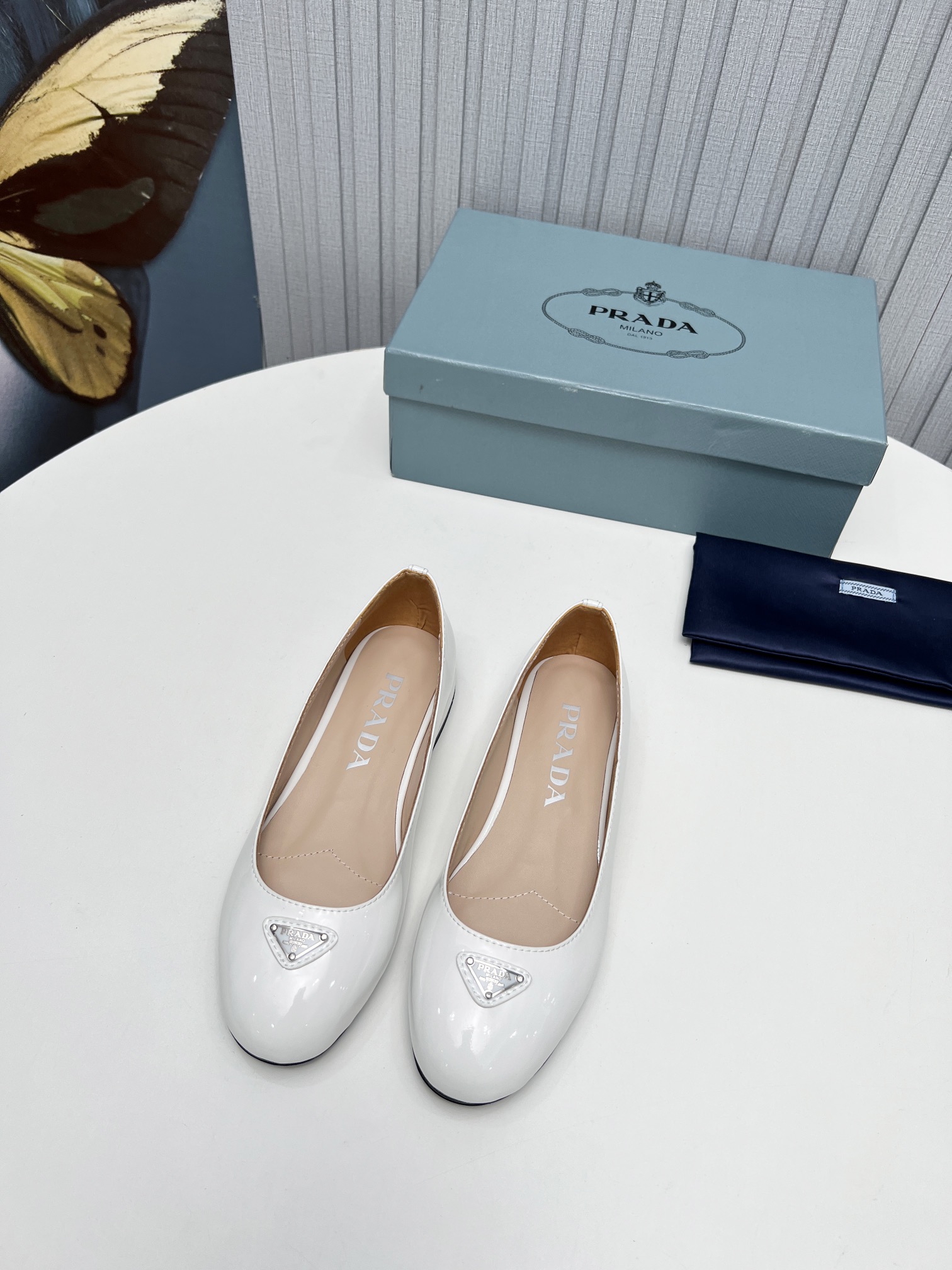 Pra*a Patent Ballerinas White For Women 1F200N_069_F0304_F_015