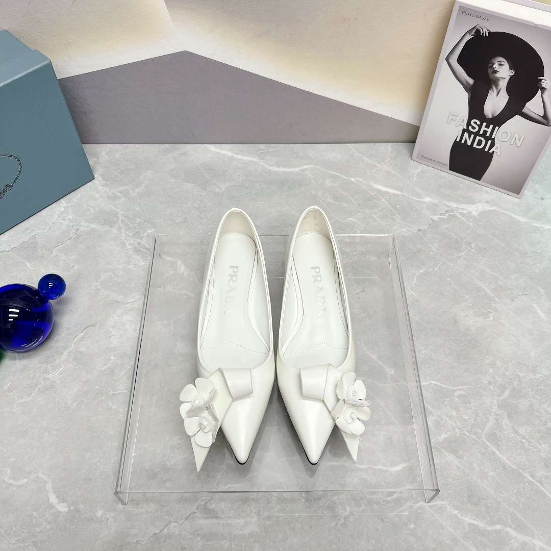 Pra*a Patent Pumps White For Women