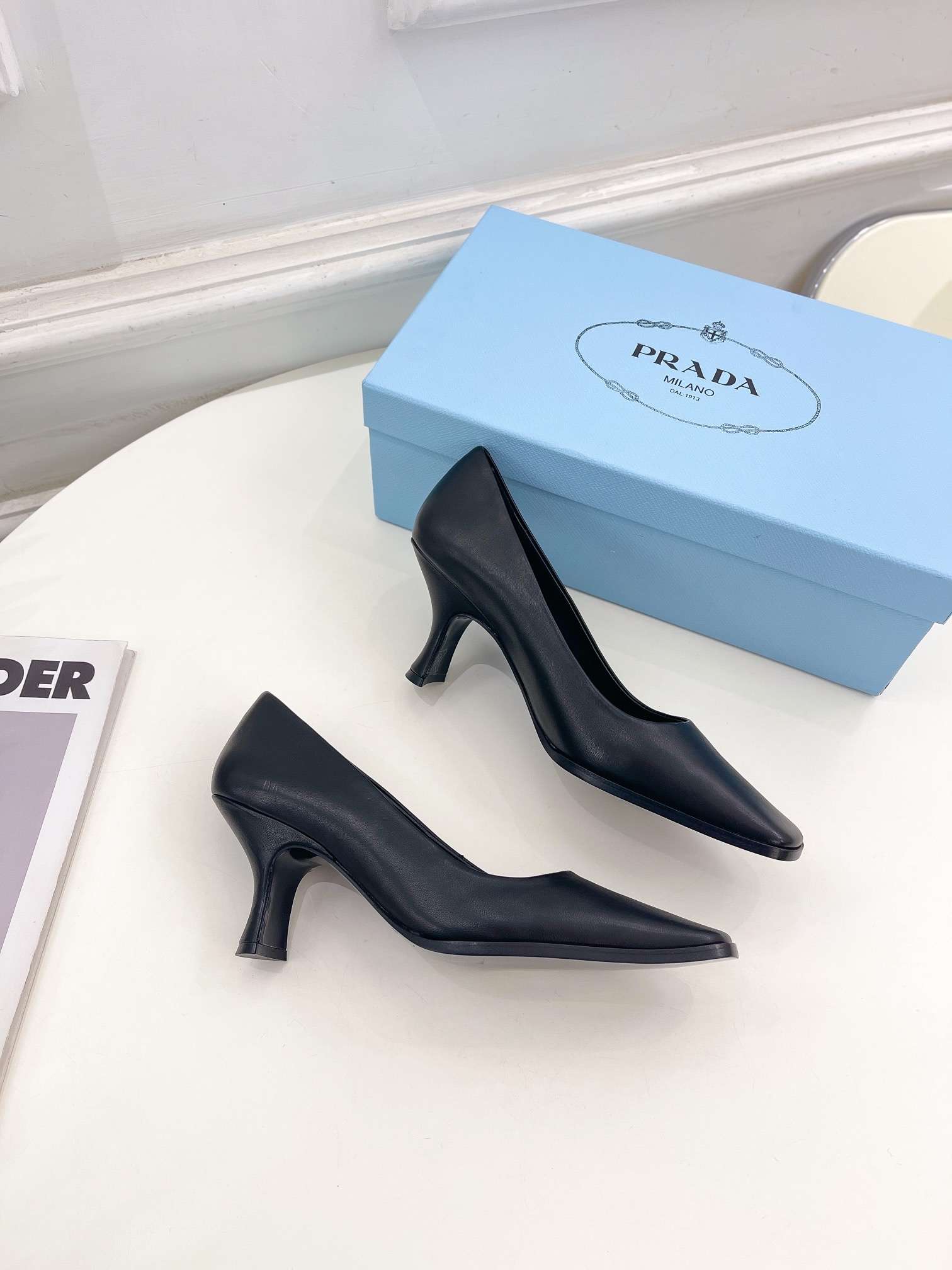 Pra*a Brushed Pumps Black For Women