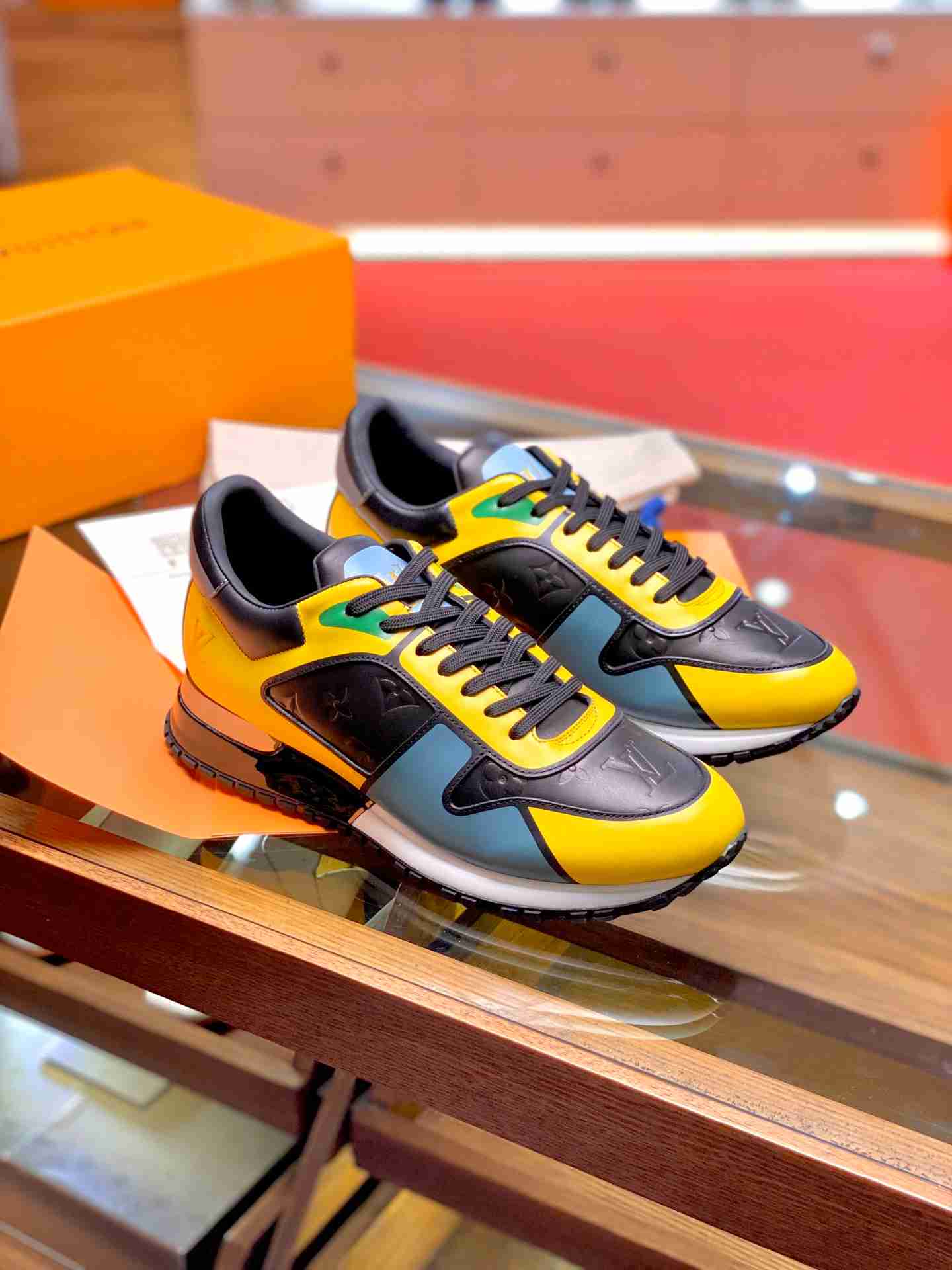 L0vis Vvtt0n Run Away Sneaker Yellow For Men