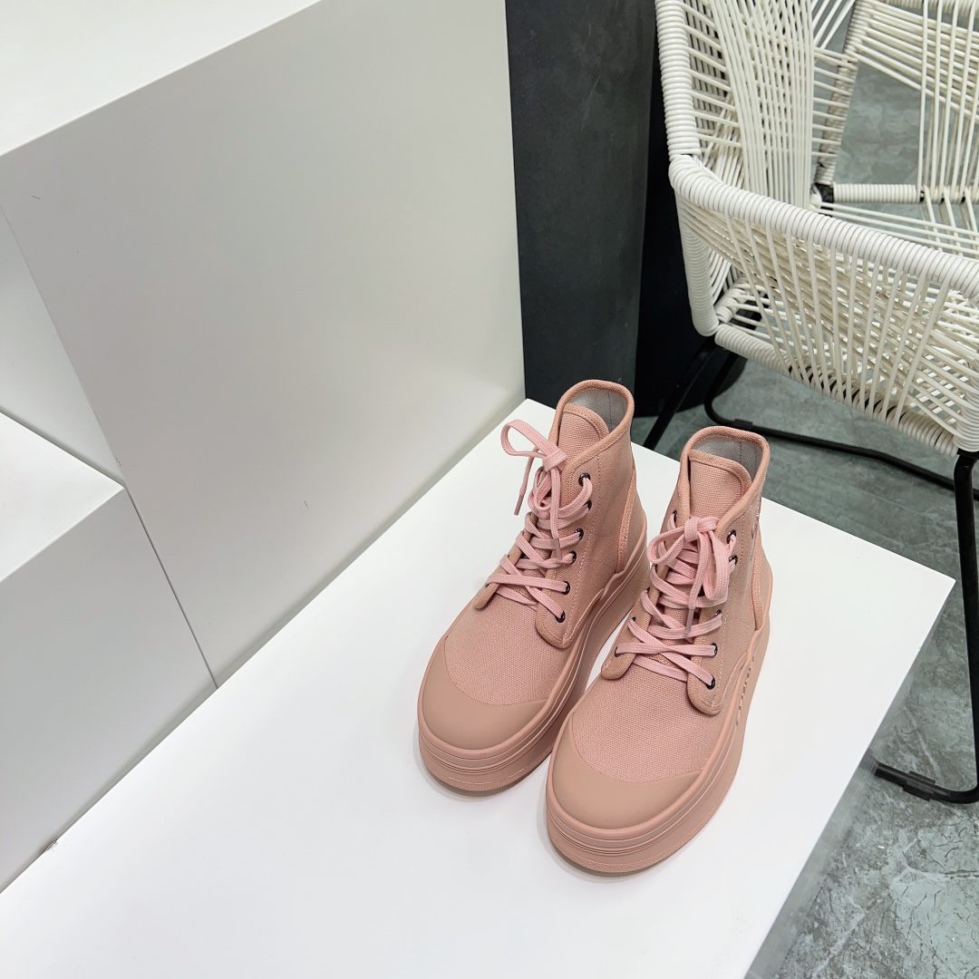 Ce1i*e Block With Triomphe Patch In Canvas Light Pink For Women