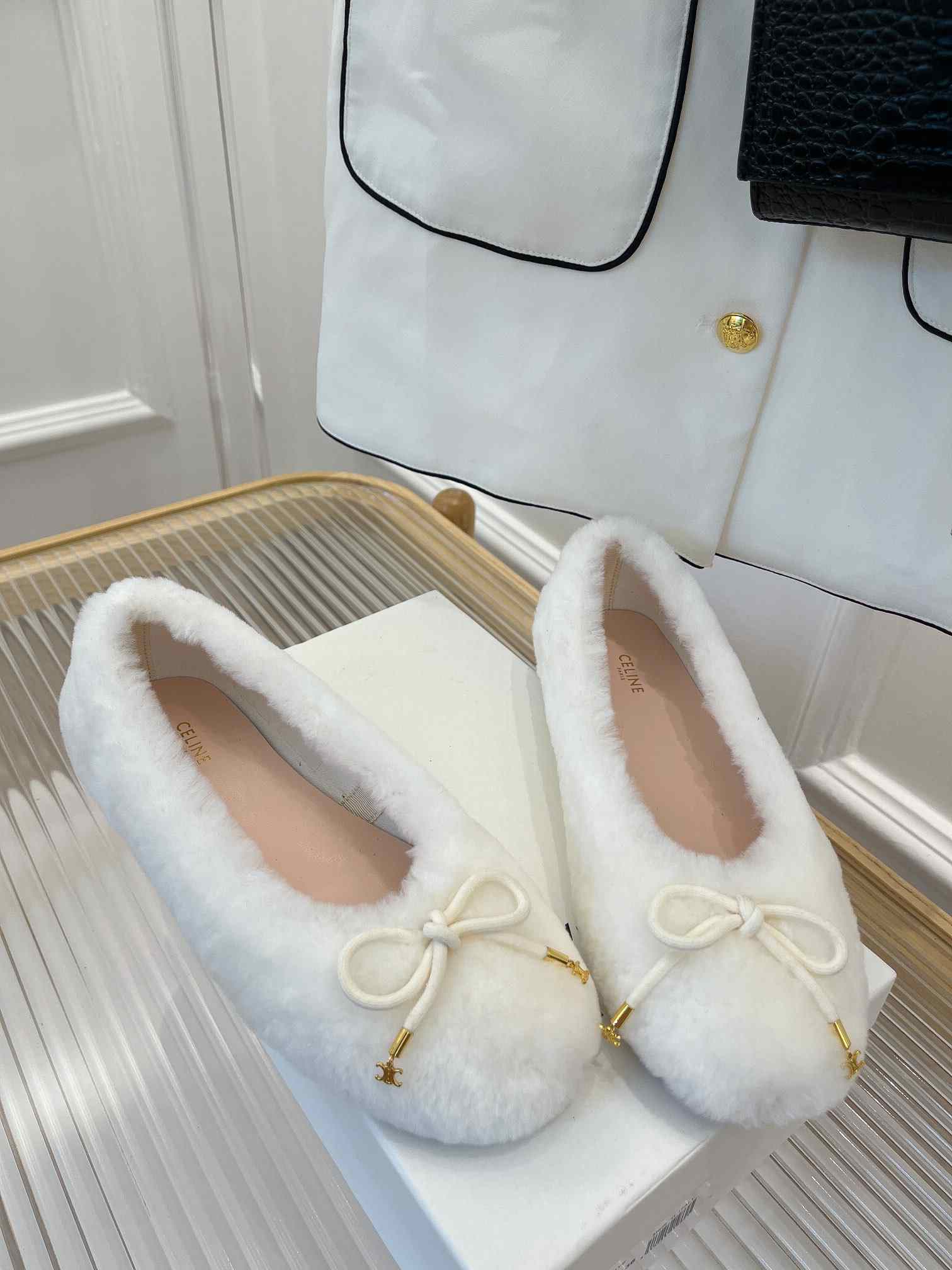 Ce1i*e Les Ballerines Ce1i*e Ballerina With Triomphe Laces And Fur White For Women