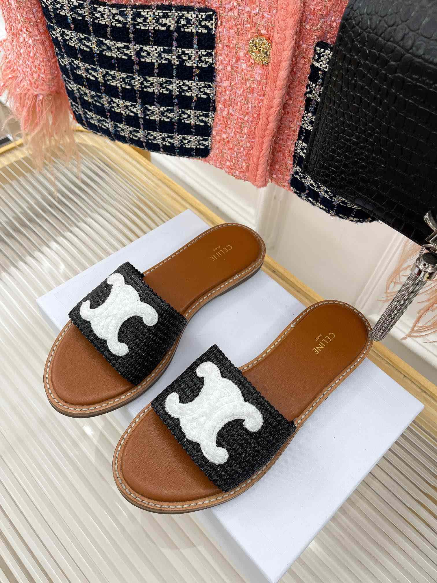 Ce1i*e Lympia Flat In Raffia Black For Women