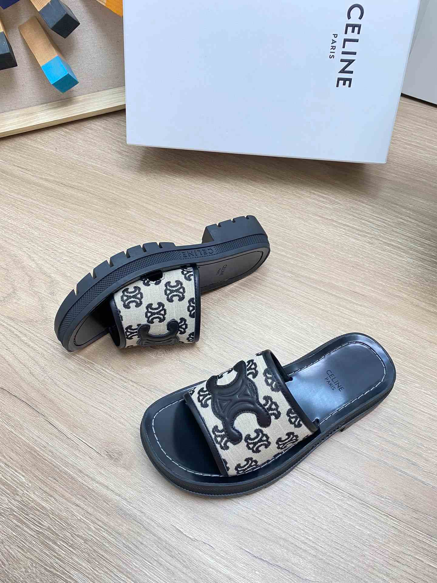 Ce1i*e Triomphe Slide In Triomphe Stamped Canvas Black For Women