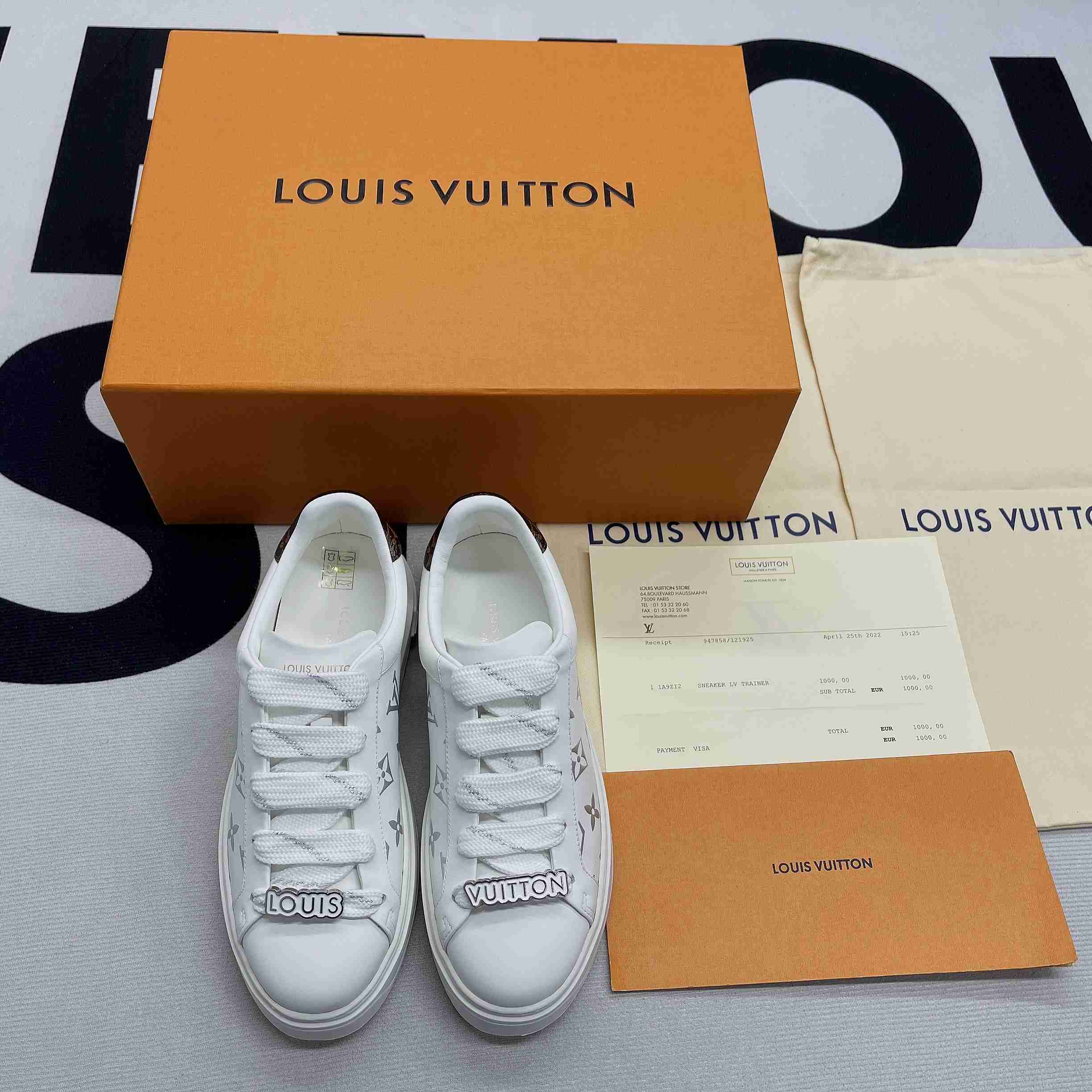 L0vis Vvtt0n LV Time Out Sneaker White For Men
