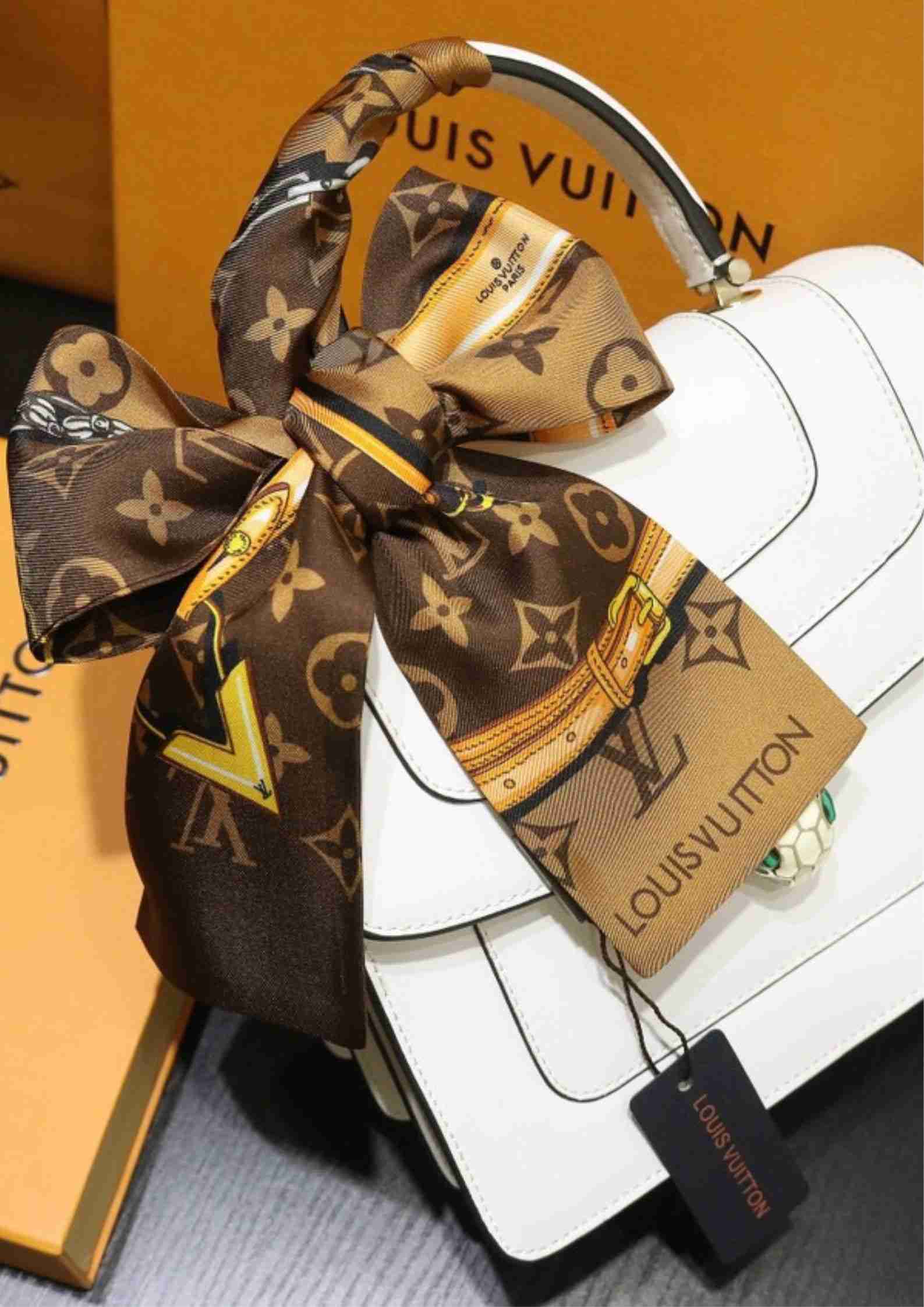 L0vis Vvtt0n Monogram Confidential Bandeau Brown For Women M78655